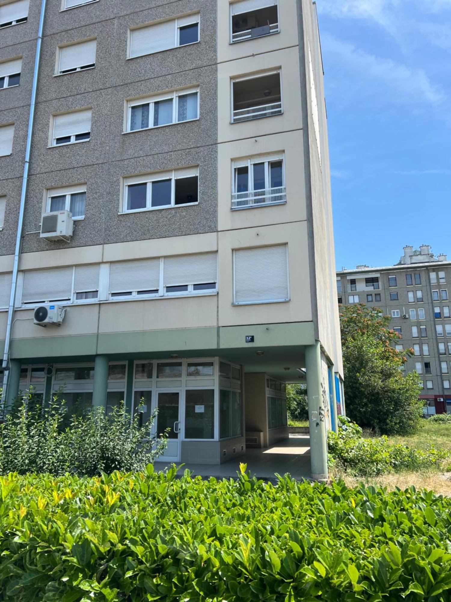 Crosspoint Apartment *
